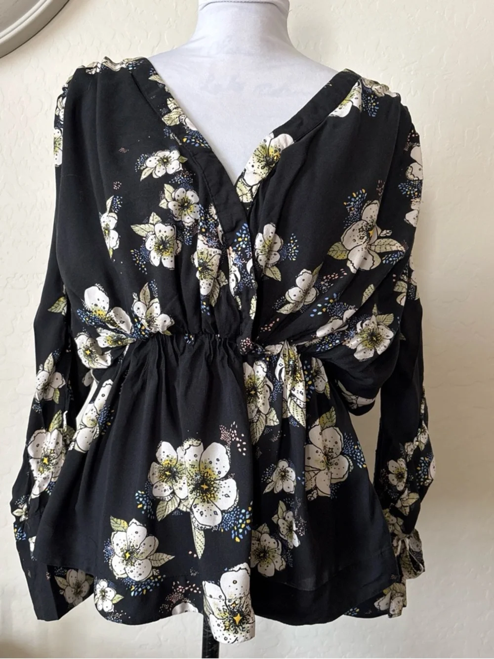 Free People Tuscan Dreams Floral Print Boho oversized Tunic Top Black Blouse XS